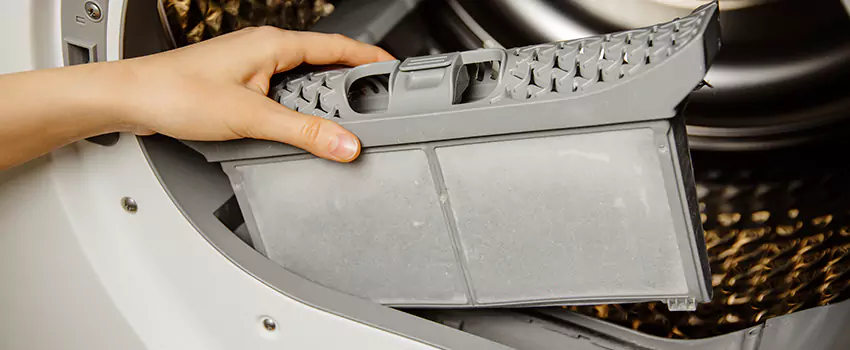 Signs Of A Clogged Dryer Lint Trap in Newton, Kansas